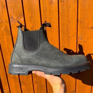 BRAND NEW Blundstone Classic